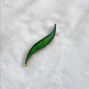 Large Vintage Colored Glass Gold Brooch